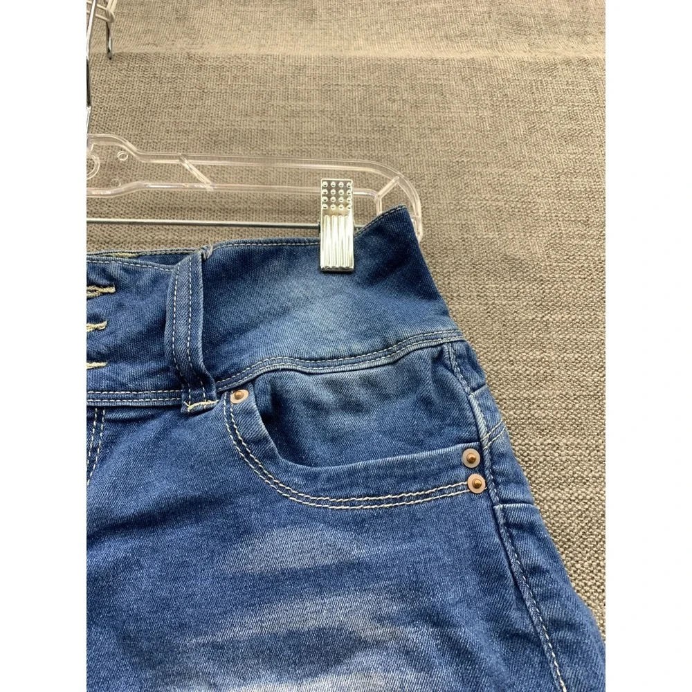 YMI Wanna Betta Butt Cut Off Shorts Women 3/26 Blue Denim Mid Rise Cuffed Hem‎